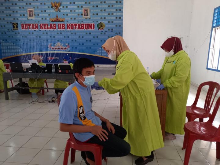 Rumah Tahanan Negara Kelas IIB Kotabumi Lakukan Vaksinasi Covid-19 Kedua kepada Warga BinaanÂ 